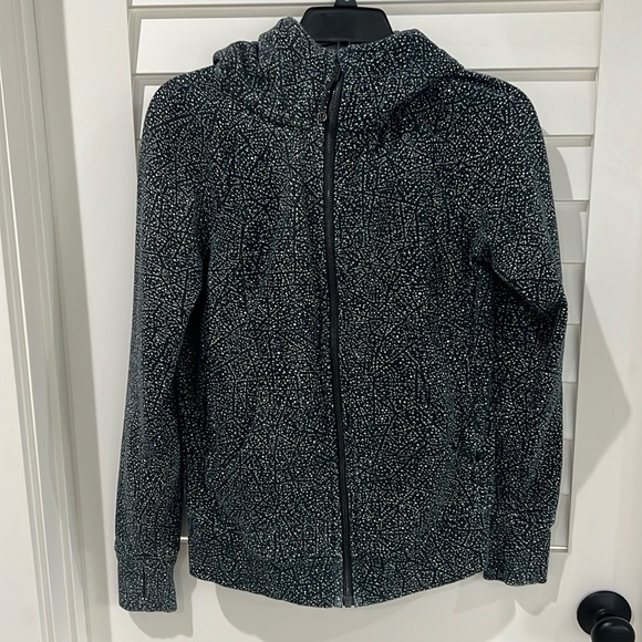 Lululemon original Scuba Hoodie 6 worn once - Picture 3 of 5